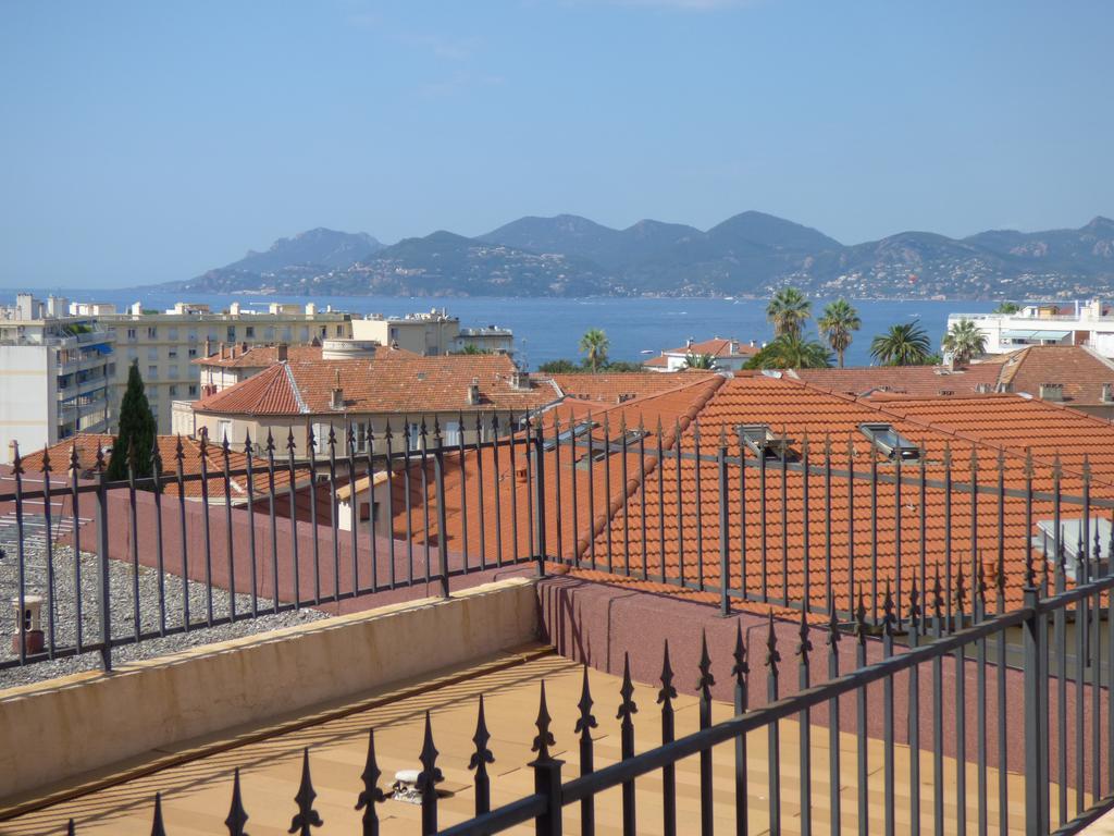 Hôtel l'Olivier - Piscine&Parking Cannes Exterior foto