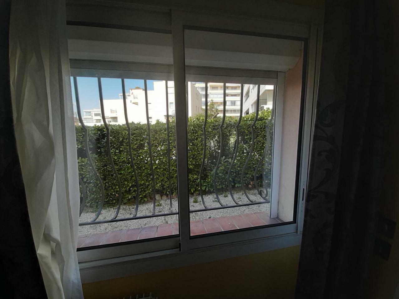 Hôtel l'Olivier - Piscine&Parking Cannes Exterior foto