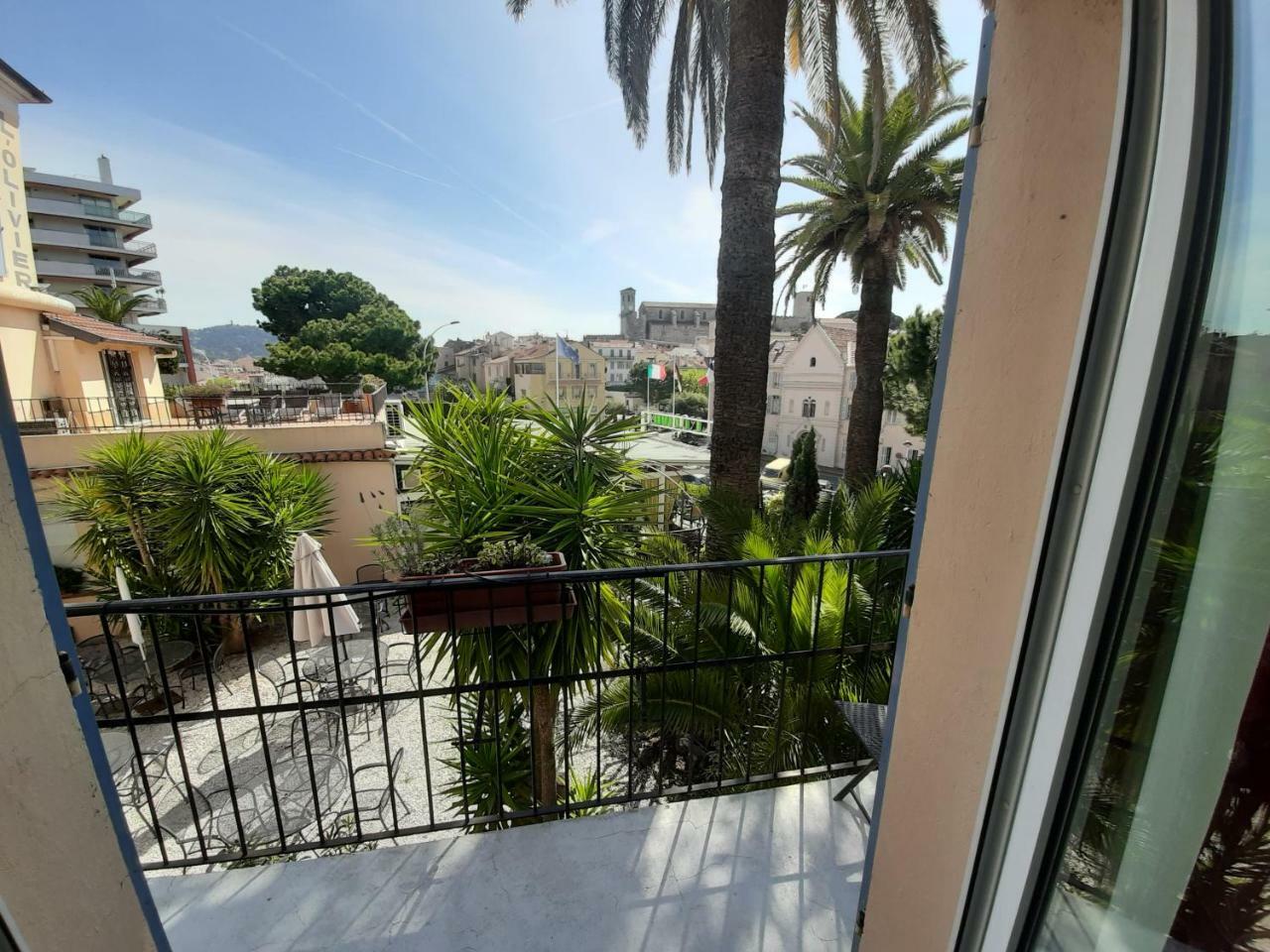 Hôtel l'Olivier - Piscine&Parking Cannes Exterior foto