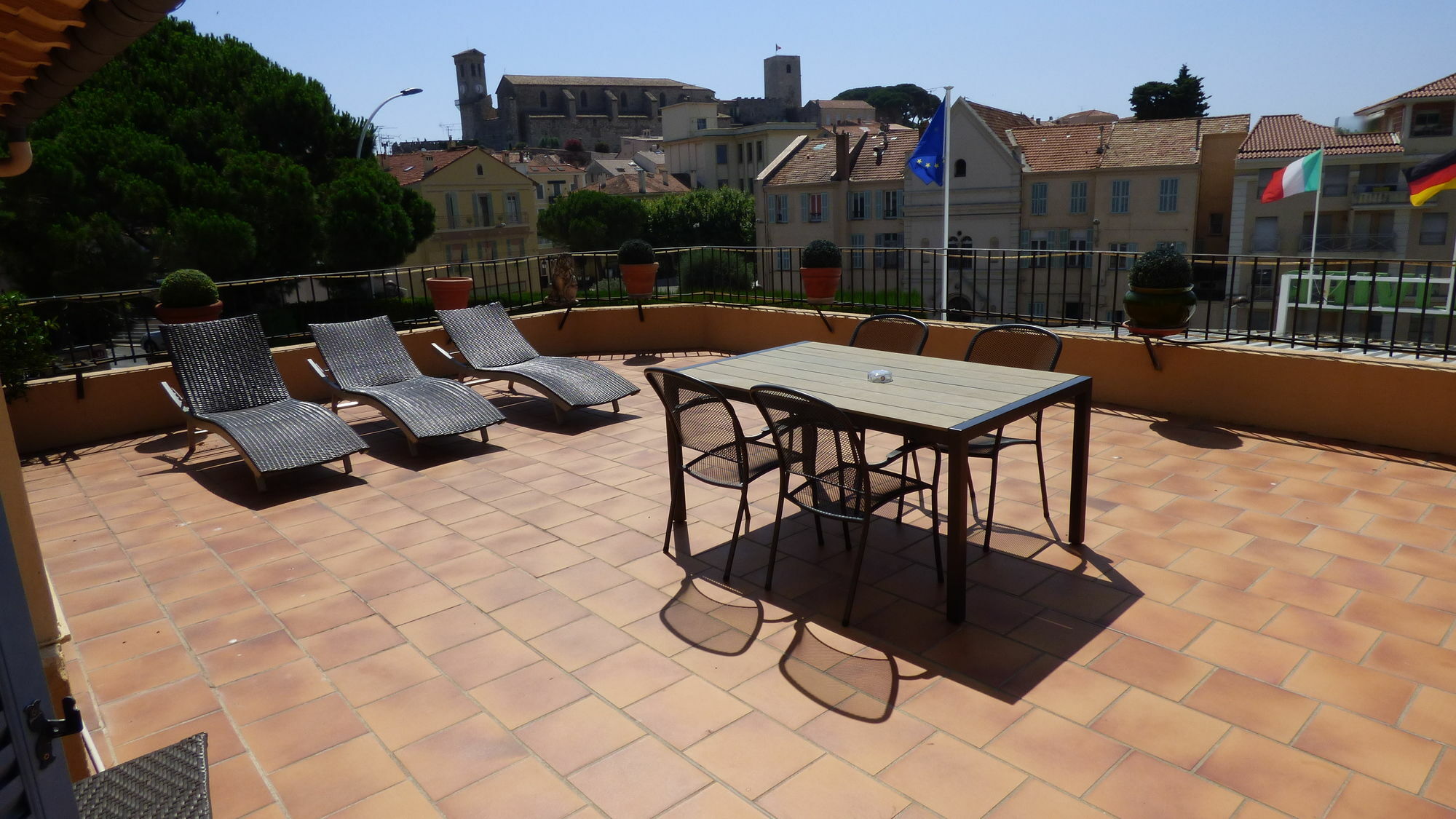 Hôtel l'Olivier - Piscine&Parking Cannes Exterior foto