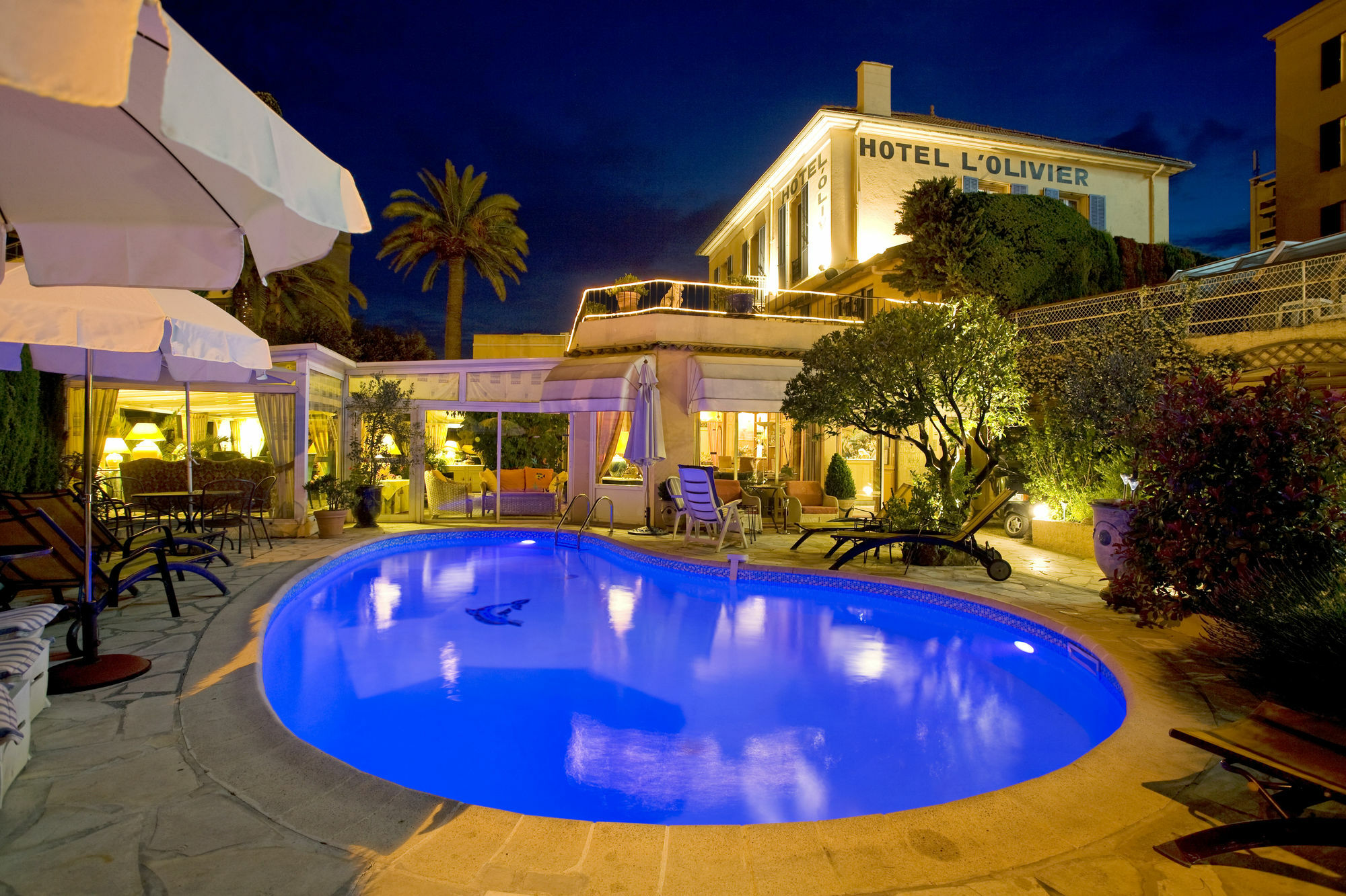Hôtel l'Olivier - Piscine&Parking Cannes Exterior foto